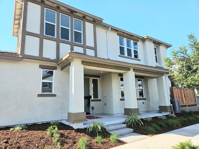 Building Photo - 1832 Chandler Dr Rental