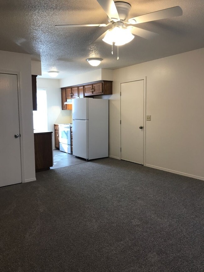 Photo - 1500 W Rainey St Unidad B