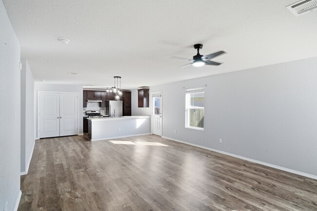 Photo - 8519 Cassia Cv