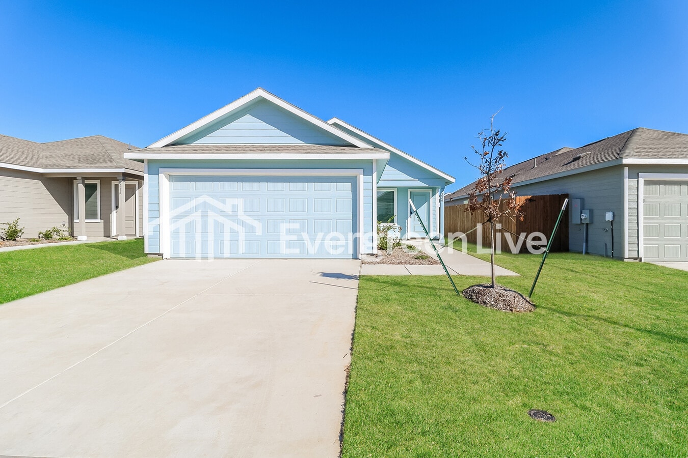 Photo - 220 Sycamore Pl