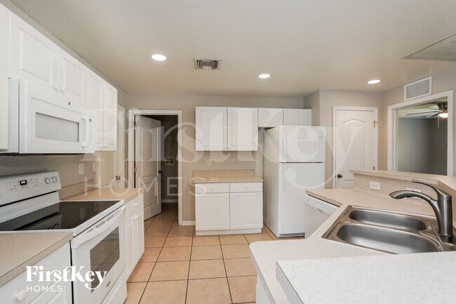 Photo - 2821 45th St W