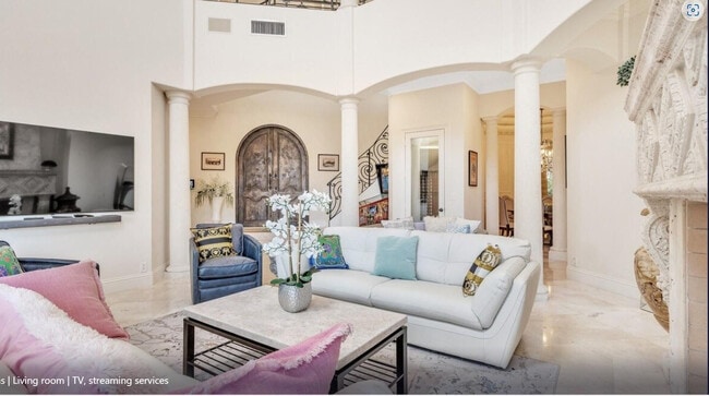 Photo - 3030 NE 45th St