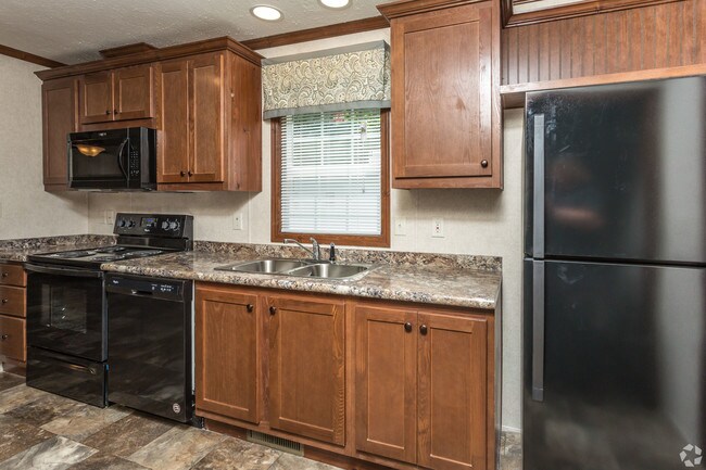 Photo - Colonial Heights