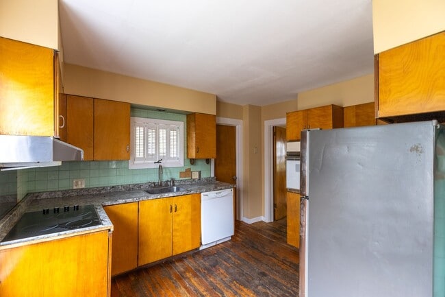 Photo - 4 Bedroom Single Family Cape