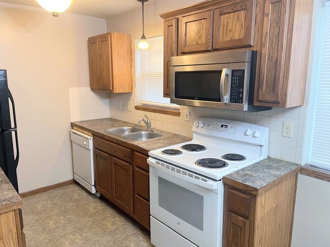 Photo - 3 Bedroom Home