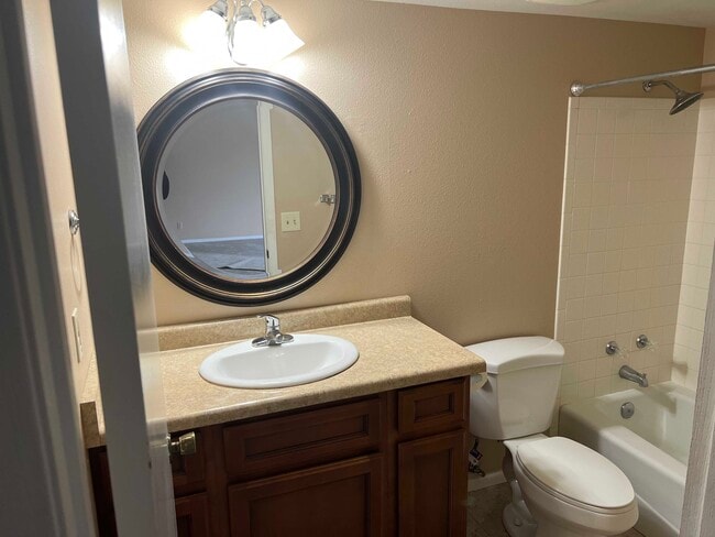 Photo - 7737 Briarsprings Dr Unit 7737
