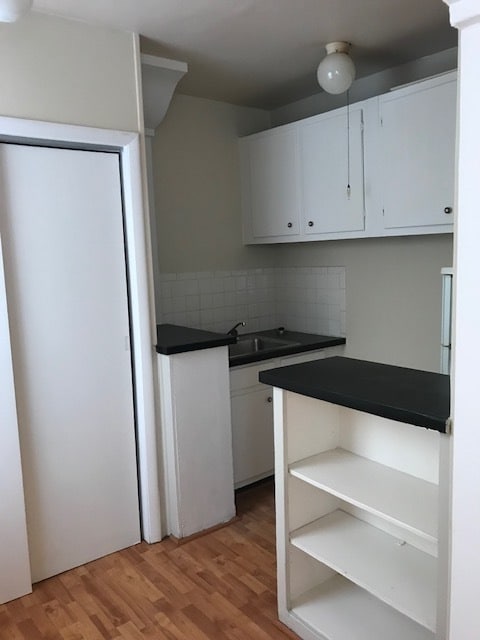 Photo - 633 W Deming Pl
