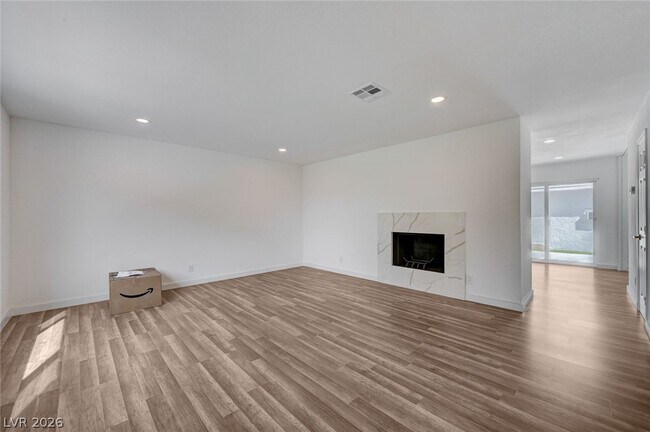 Photo - 571 Greenbriar Townhouse Way