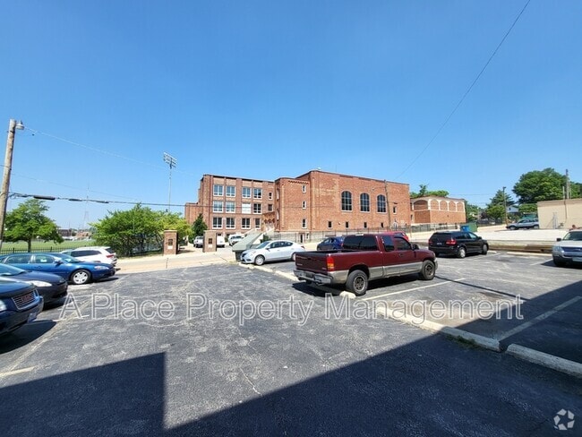Building Photo - 2625 S Big Bend Blvd Rental