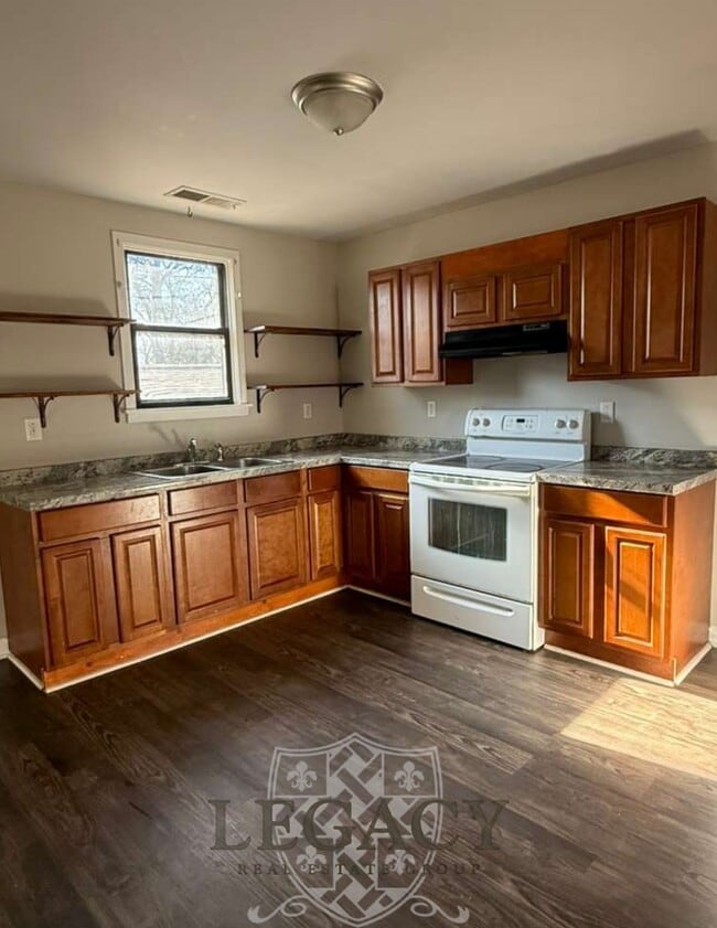 Building Photo - 273 Brown Pl Unit 1