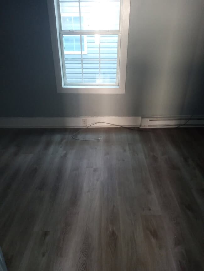 Photo - 1011 Queen St