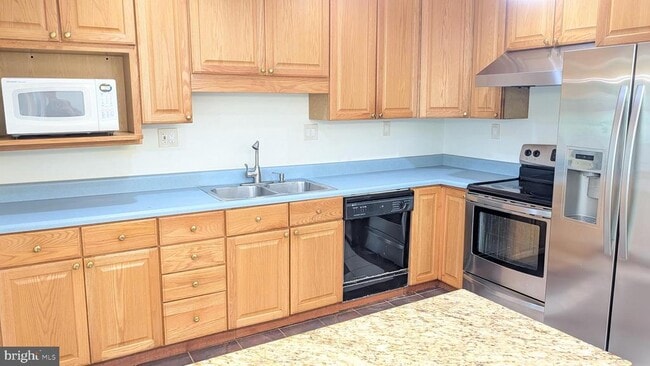 Photo - 909 Cottage St SW