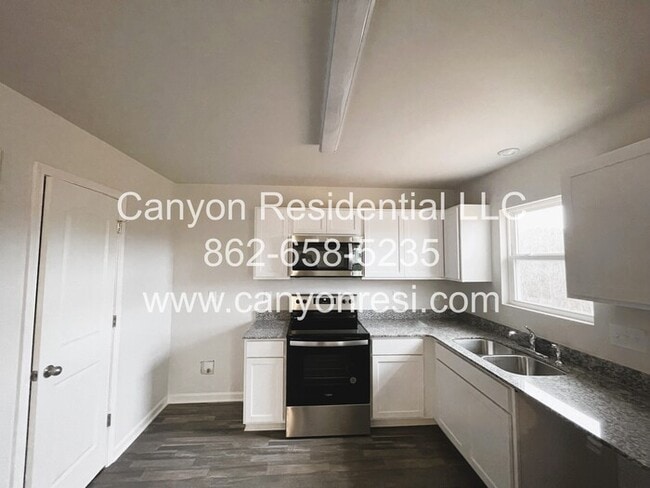 Photo - 706 Quail Ln