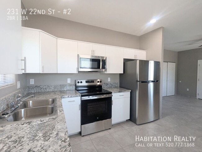 Building Photo - 231 W 22nd St Rental