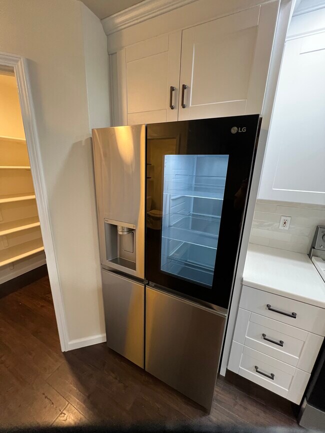 Photo - 173 E Moskee St