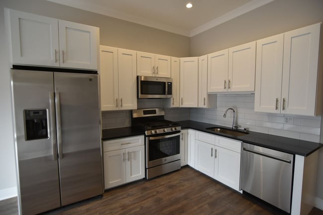 Photo - 925 W Irving Park Rd Unidad 503