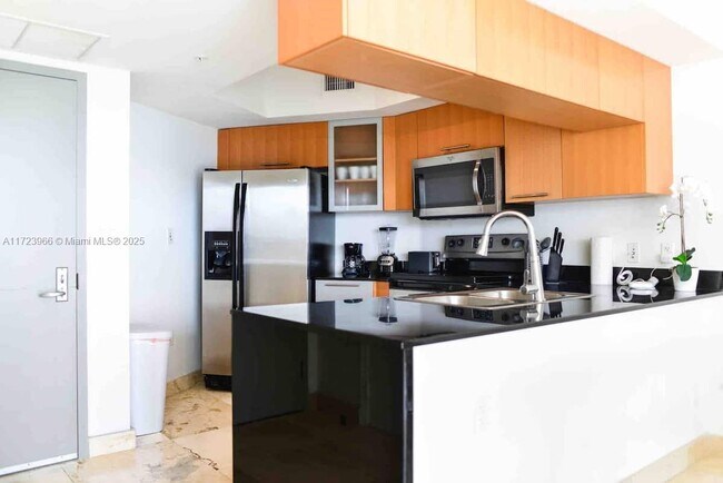 Photo - 1750 N Bayshore Dr Unit 2914