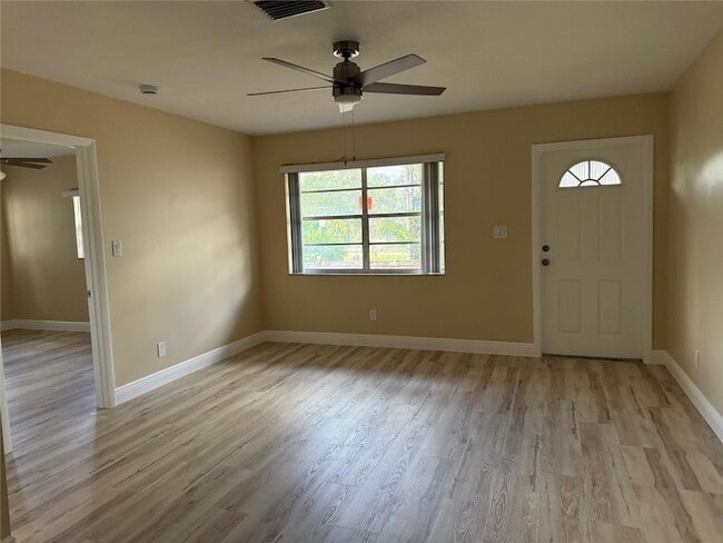 Photo - 602 NE 38th St