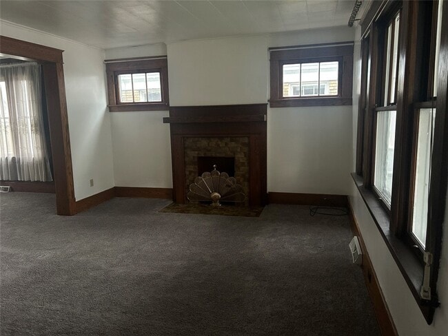 Photo - 1028 W 29th St