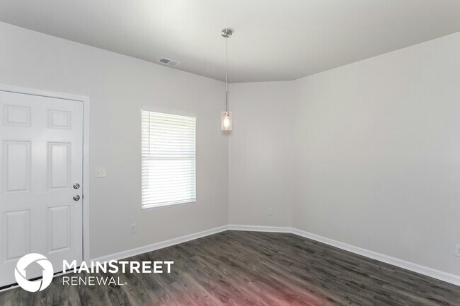 Photo - 304 Hidden Ct