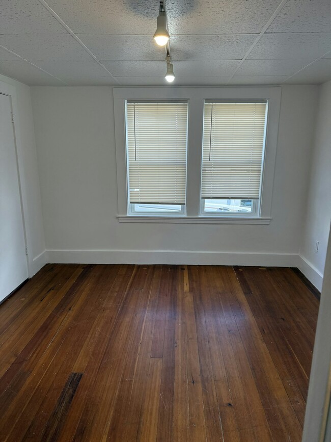 Photo - 66 Friend St Unidad 68 1st FLR left