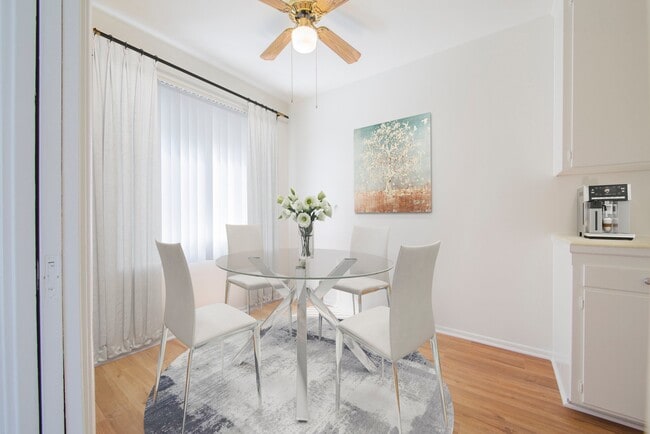 Photo - 729 Gayley Ave Unit 301