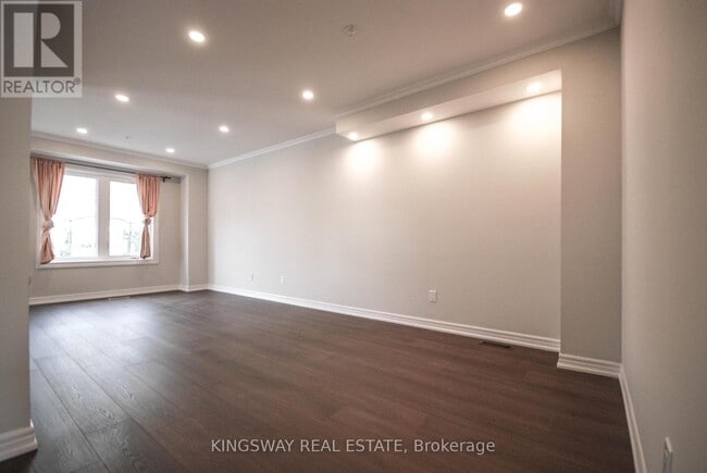 Photo - 1485 Torrington Dr