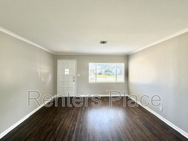 Photo - 1428 E 52nd St