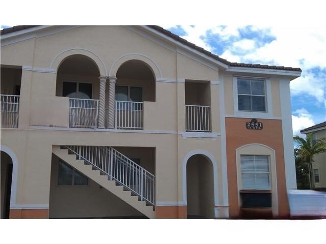 Photo - 2551 SE 16th Ter Unit 202