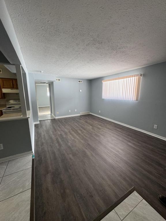 Photo - 3893 Bennett Rd