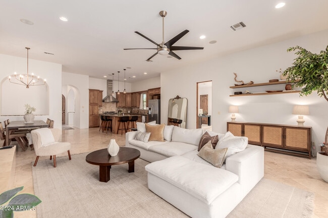 Photo - 1953 E Montebello Ave