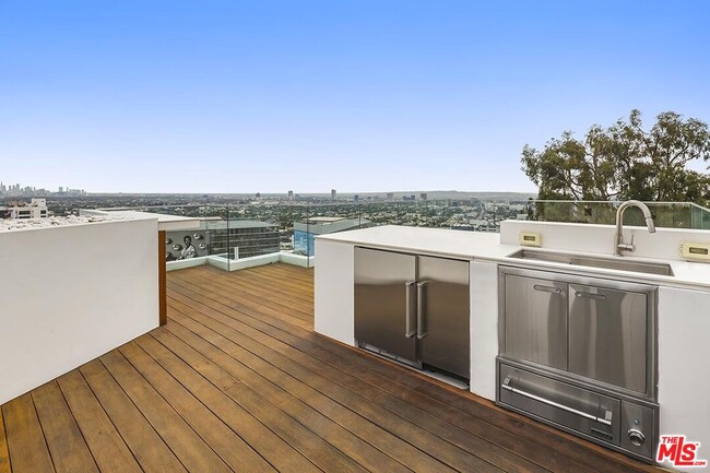 Photo - 1377 Miller Pl