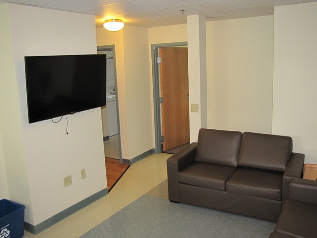 Photo - Danes Run Apartments