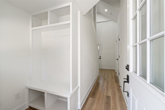 Photo - 3601 Rebecca St