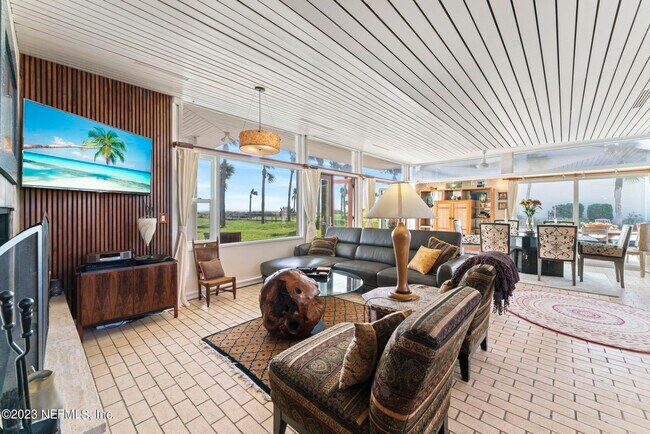 Photo - 2337 SEMINOLE Rd Unit A