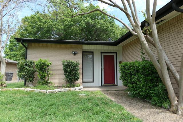 Photo - 6914 Walling Ln