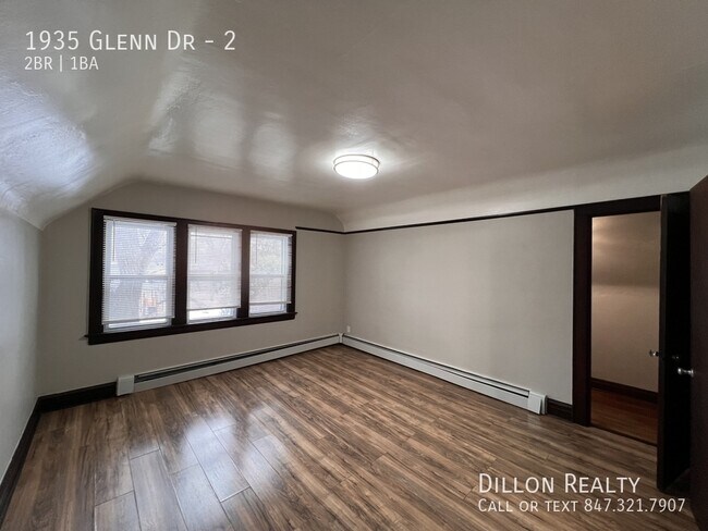 Photo - 1935 Glenn Dr Unit 2