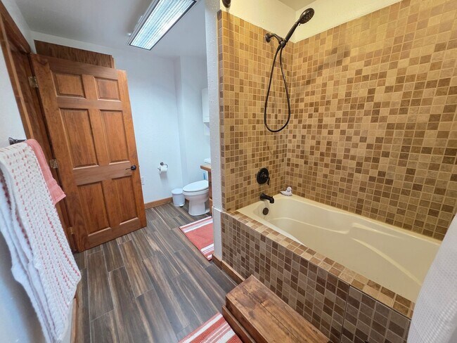 Photo - 840 Lincoln St Unit Upper
