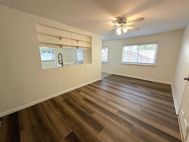 Photo - Spacious 3-Bedroom Retreat with Newly Reno...