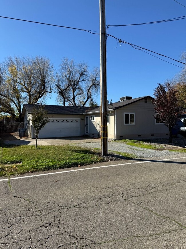 Photo - 3-bedroom, 2-bathroom home in Redding Updated Interior!