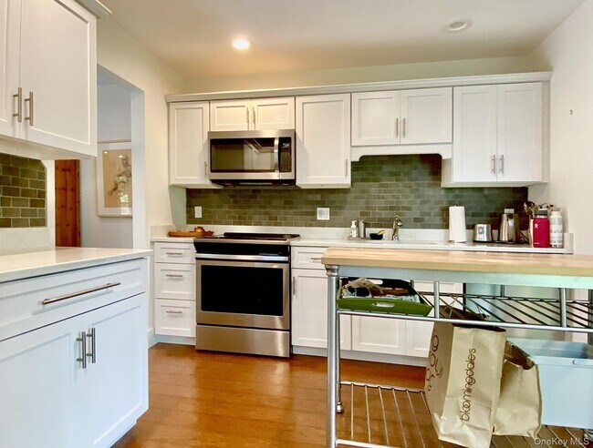 Photo - 21 North Loop