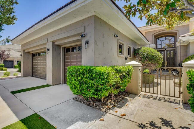 Photo - Single Story in Country Club Hills!