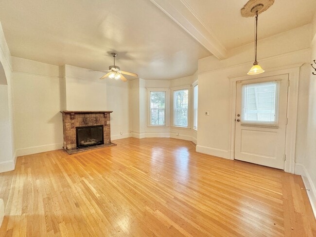 Photo - 2608-2610 I Street Unit 2608