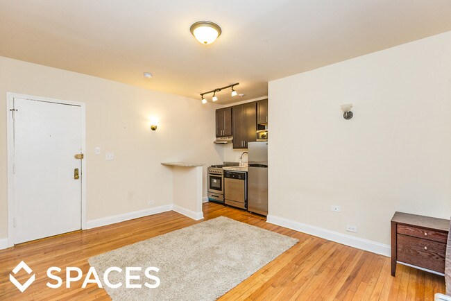 Photo - 2959 N Damen Ave Unidad 2G