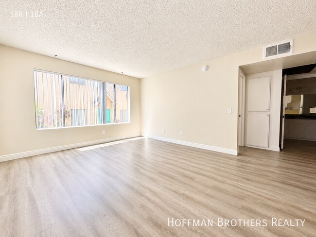 9233 Van Nuys Blvd Unit 209