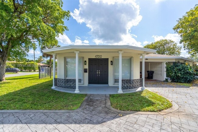 Building Photo - 4700 NE 21st Ave Unit 4700