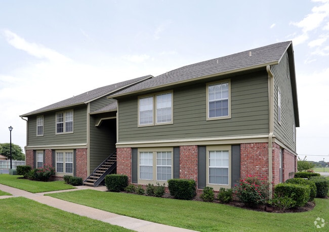 Building Photo - Arbors Of Corsicana Rental