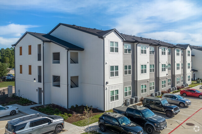 Primary Photo - The Standard at Cypress Creek Apartments