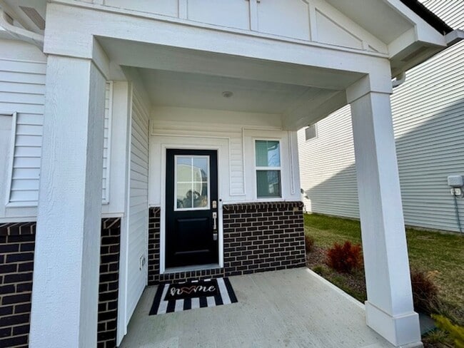 Photo - Beautiful Newly Built 4 Bed, 2.5 Bath Home - Loudoun Place Neighborhood