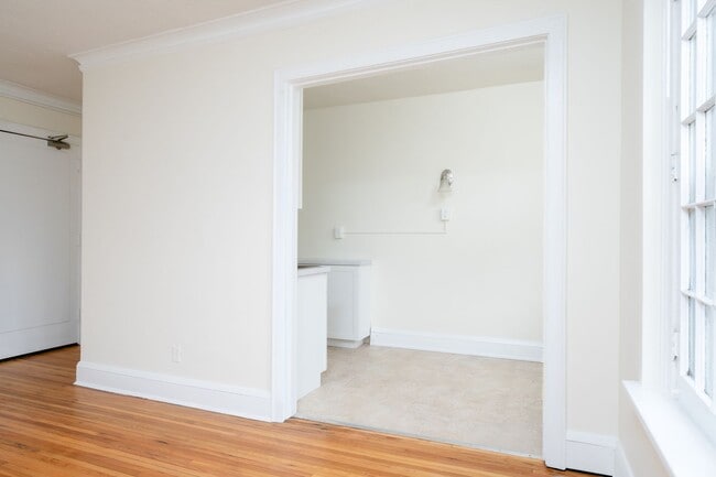 Photo - Belmont Apartments